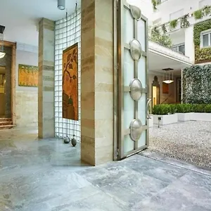 https://duomo-di-milano-halldis-apartments.it-lombardy.com