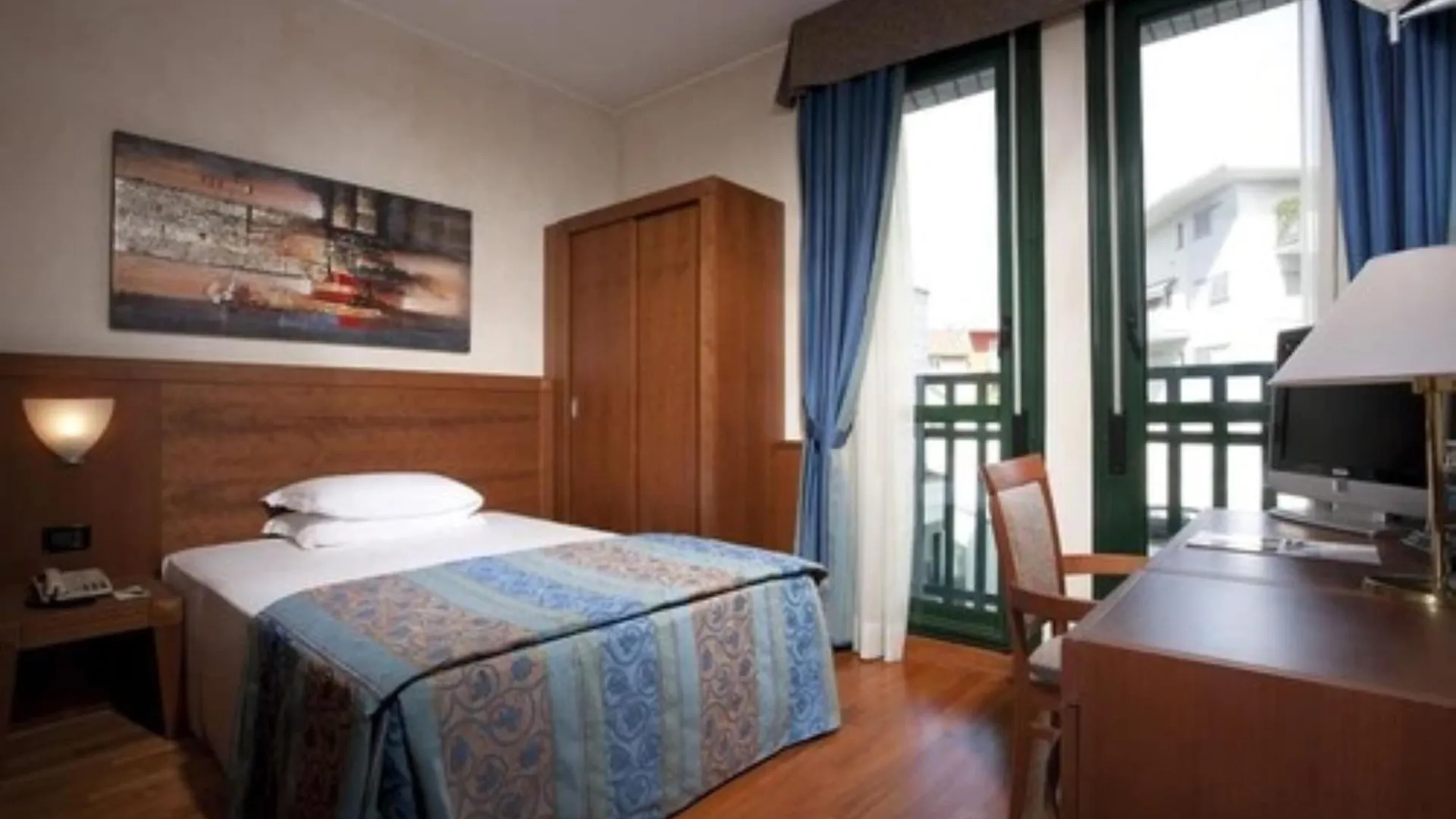 Hotel Raffaello Милан