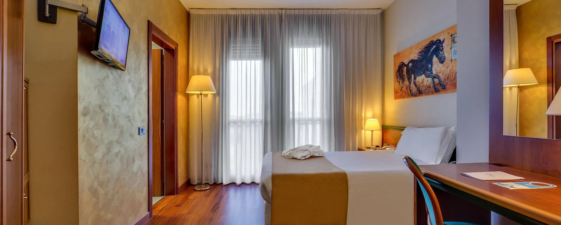 Hotel Raffaello Милан