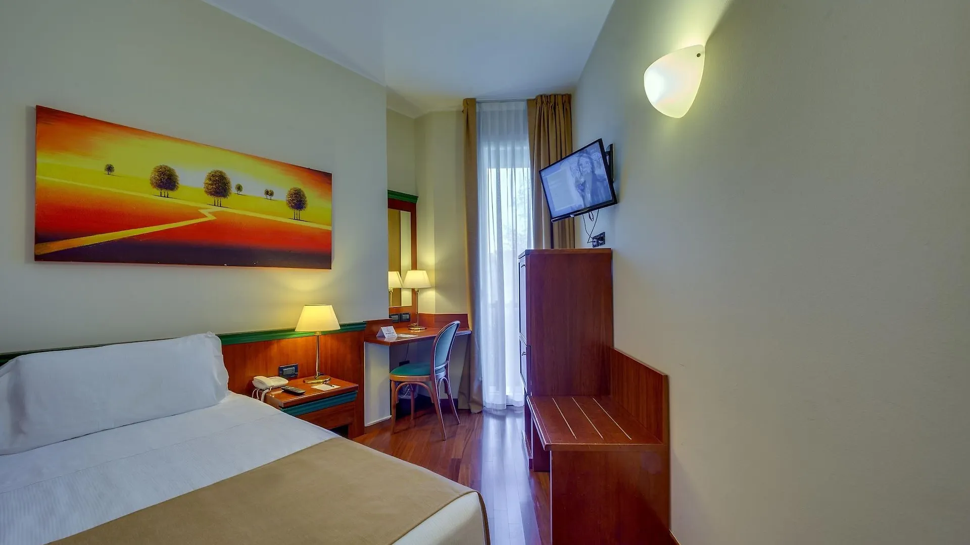 Hotel Raffaello Милан