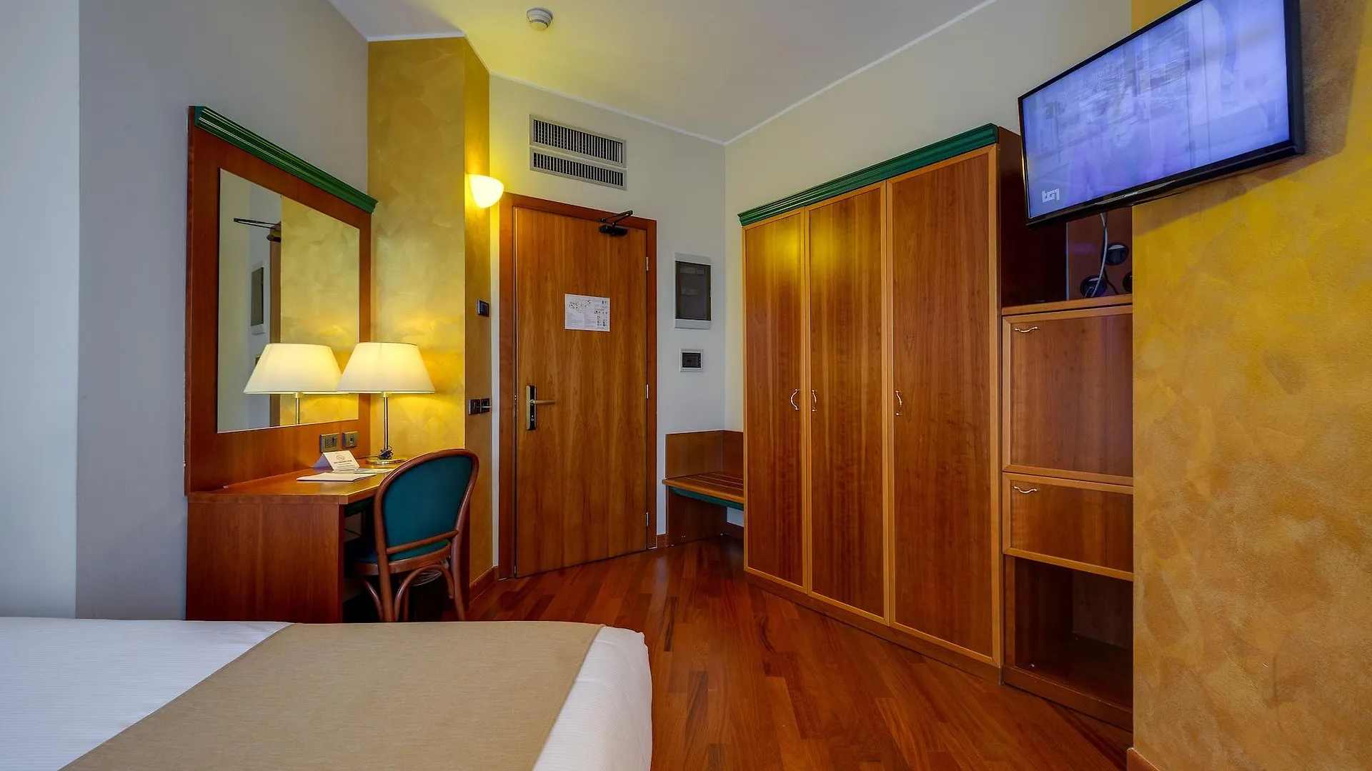 Hotel Raffaello Милан