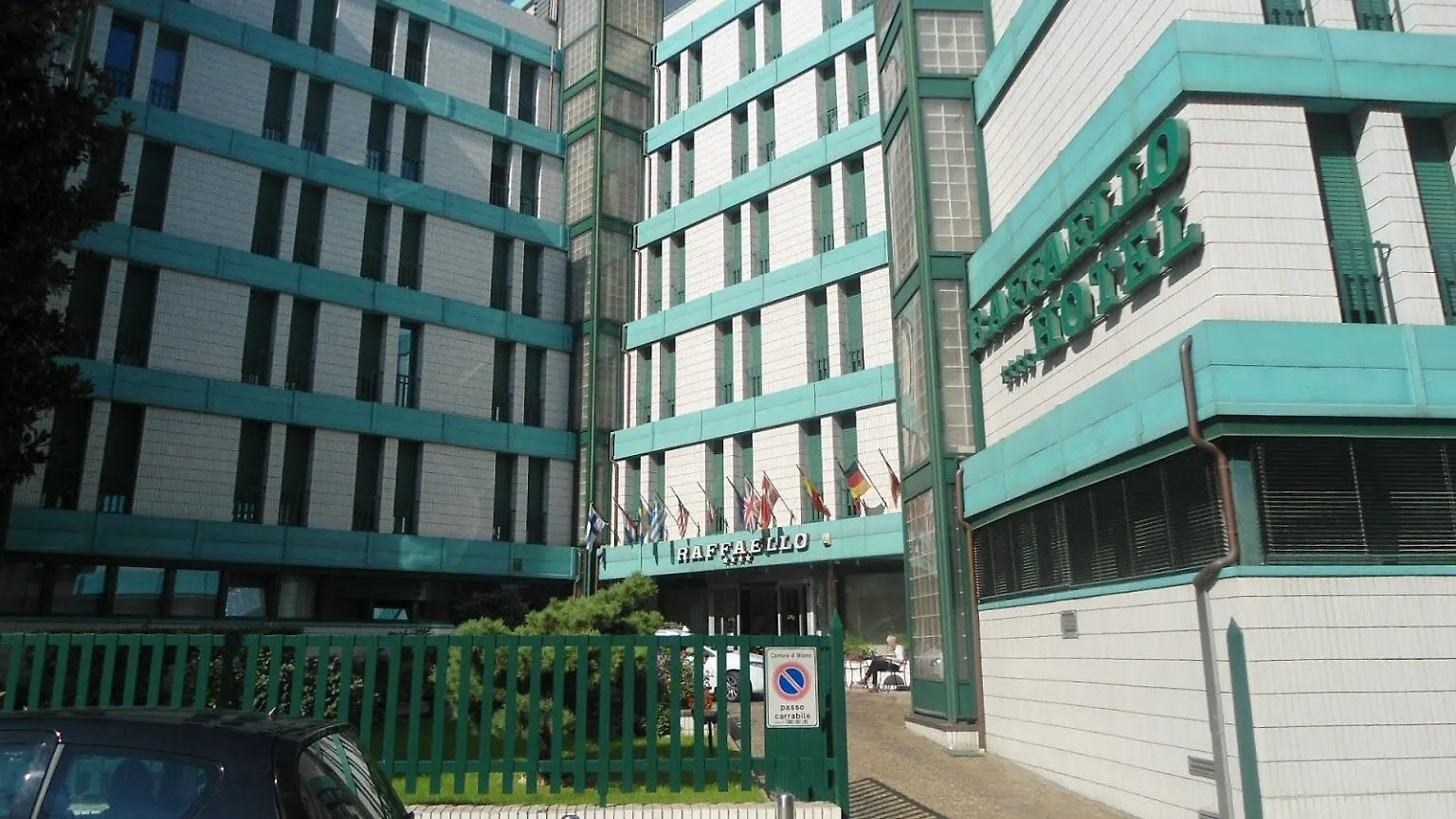 ****  Hotel Raffaello Милан Италия
