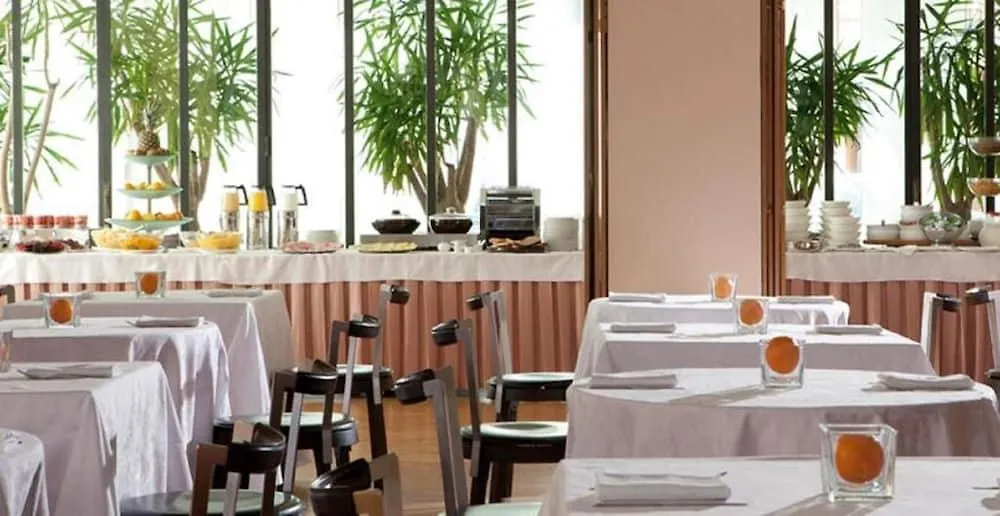 Hotel Raffaello Μιλάνο 4*,  Ιταλία